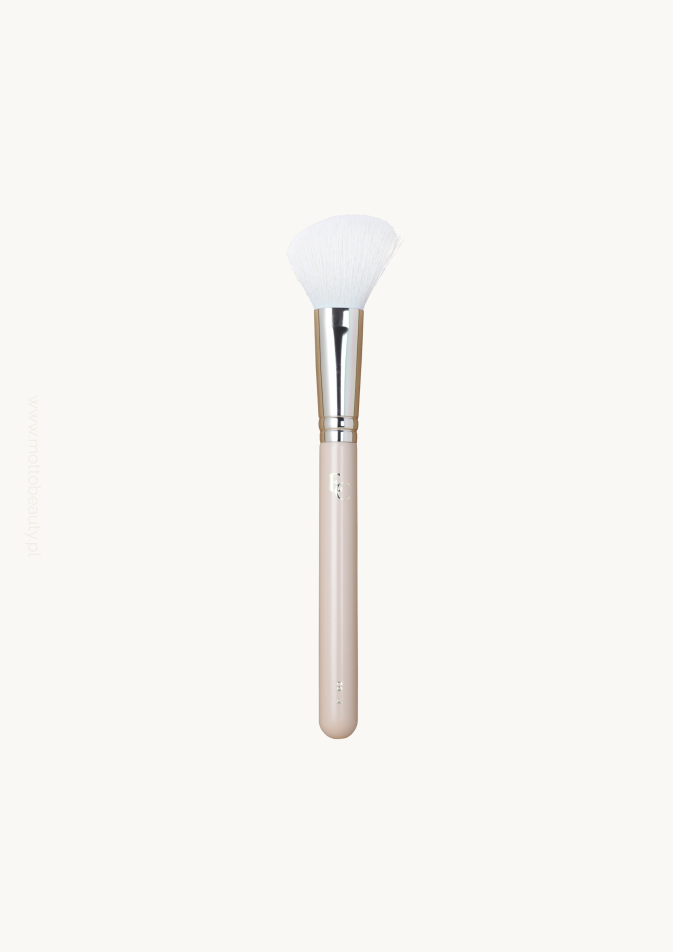 Eveline-Cosmetics-Pedzel-do-modelowania-konturu-twarzy-F02-1.png